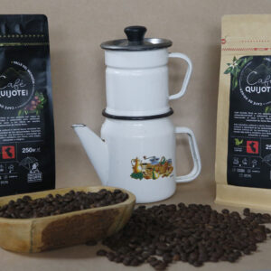 Café artesanal del Proyecto Quijote para la Vida, empaque de café orgánico y solidario.