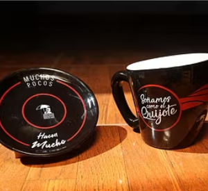 Plato y taza - (negro)